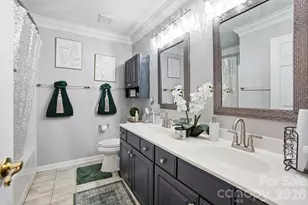 8540 Piccone Brook Ln, Charlotte, NC 28216 - Photo 33