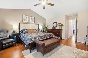 8540 Piccone Brook Ln, Charlotte, NC 28216 - Photo 23