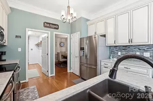 8540 Piccone Brook Ln, Charlotte, NC 28216 - Photo 13