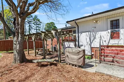 4417 Collingwood Drive, Charlotte, NC 28209 - Photo 19