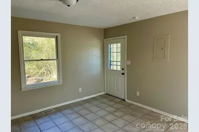 201 Brookdale Place NW, Lenoir, NC 28645 - Photo 9