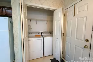 10102 Mountain Flower Ct, Charlotte, NC 28214 - Photo 19