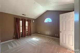 10102 Mountain Flower Ct, Charlotte, NC 28214 - Photo 5