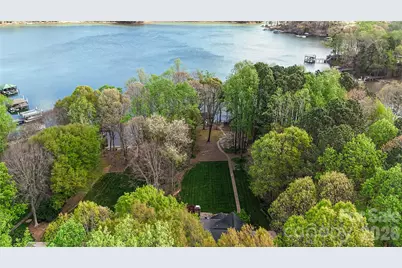 4841 Mountain Point Lane, Charlotte, NC 28216 - Photo 3