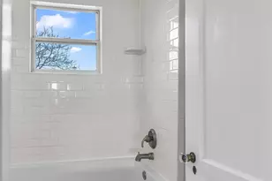 100 Bradley St, Asheville, NC 28806 - Photo 17