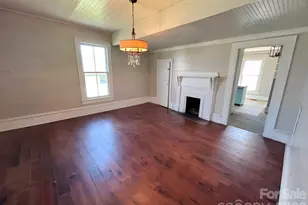 202 E Central Ave, Catawba, NC 28609 - Photo 5