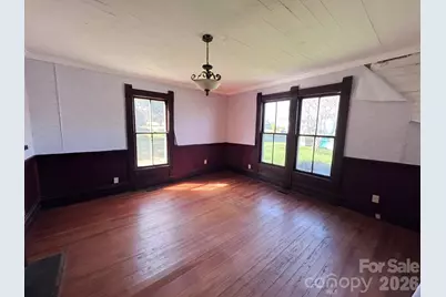 202 E Central Avenue, Catawba, NC 28609 - Photo 3