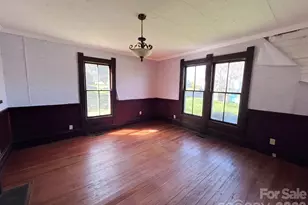 202 E Central Ave, Catawba, NC 28609 - Photo 3