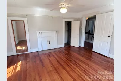 202 E Central Avenue, Catawba, NC 28609 - Photo 21