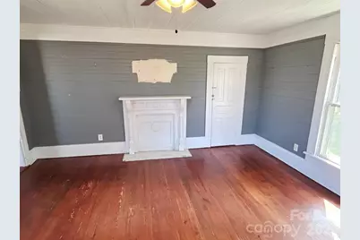 202 E Central Avenue, Catawba, NC 28609 - Photo 19