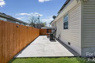 3208 Boyd St, Charlotte, NC 28208 - Photo 33