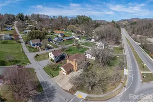 20 Zemery Ln, Waynesville, NC 28786 - Photo 39