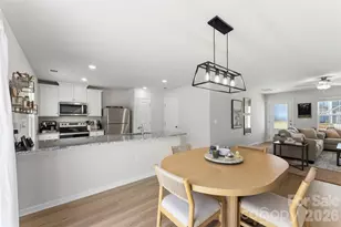 3027 Cres Lk Ln, Charlotte, NC 28214 - Photo 9