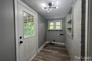 614 N Rhyne St, Gastonia, NC 28054 - Photo 7