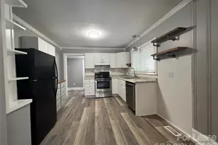 614 N Rhyne St, Gastonia, NC 28054 - Photo 3