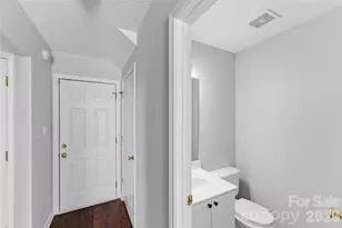 8608 Moody Rd, Charlotte, NC 28215 - Photo 19