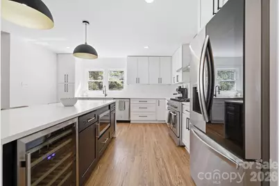 1016 Regency Drive, Charlotte, NC 28211 - Photo 9