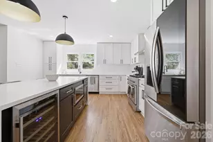 1016 Regency Dr, Charlotte, NC 28211 - Photo 9