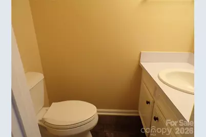 869 21st Avenue NE, Hickory, NC 28601 - Photo 11