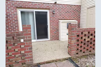 869 21st Avenue NE, Hickory, NC 28601 - Photo 3