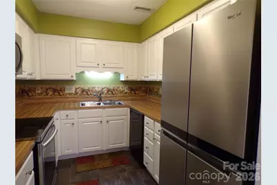 869 21st Avenue NE, Hickory, NC 28601 - Photo 7