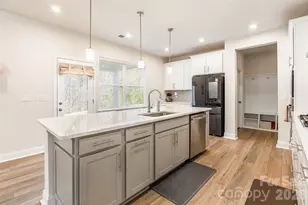 115 Hadley Ct, Mooresville, NC 28115 - Photo 9