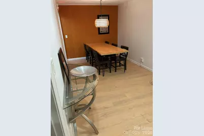 131 4th Avenue E, Hendersonville, NC 28792 - Photo 15