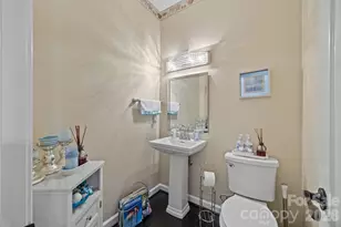 6215 Glencairn Ct, Charlotte, NC 28269 - Photo 21