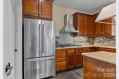 6215 Glencairn Court, Charlotte, NC 28269 - Photo 17