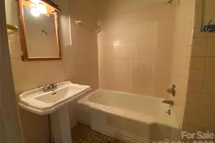 705 E Main St, Cleveland, NC 27013 - Photo 27