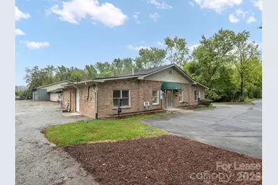 732 Jonesborough Street #A, Hendersonville, NC 28739 - Photo 1