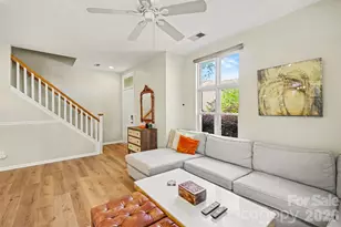 701 E 8th St, Charlotte, NC 28202 - Photo 7