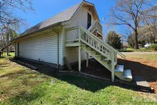 217 St John St, Dallas, NC 28034 - Photo 17