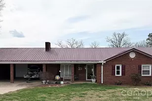 1709 Acorn Ave, Hudson, NC 28638 - Photo 1