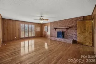 203 Heritage Ln, Morganton, NC 28655 - Photo 5