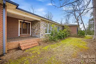 203 Heritage Ln, Morganton, NC 28655 - Photo 3