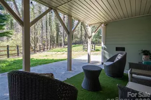 1916 Laurel Park Hwy, Hendersonville, NC 28739 - Photo 31