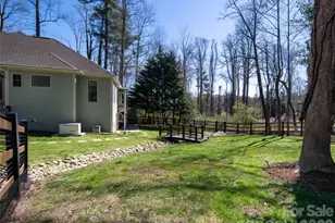 1916 Laurel Park Hwy, Hendersonville, NC 28739 - Photo 35