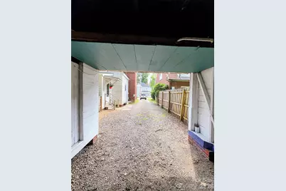 416 S Race Street, Statesville, NC 28677 - Photo 9
