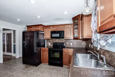 416 S Race Street, Statesville, NC 28677 - Photo 17