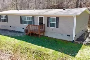 256 Inglewood Cove Rd, Waynesville, NC 28786 - Photo 1