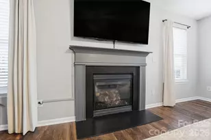 546 River View Dr, Lowell, NC 28098 - Photo 5