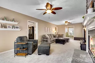 929 43rd Ave Ct NE, Hickory, NC 28601 - Photo 5