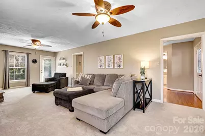 929 43rd Avenue Court NE, Hickory, NC 28601 - Photo 3