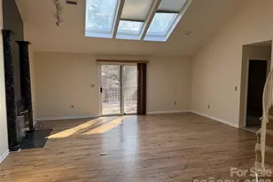 1720 12th St NE, Hickory, NC 28601 - Photo 3