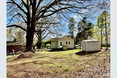 214 W Maine Avenue, Bessemer City, NC 28016 - Photo 11