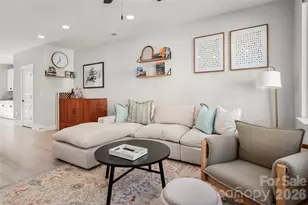 566 W End Dr, Charlotte, NC 28208 - Photo 11