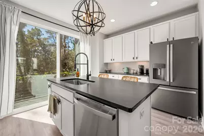 566 West End Drive, Charlotte, NC 28208 - Photo 5