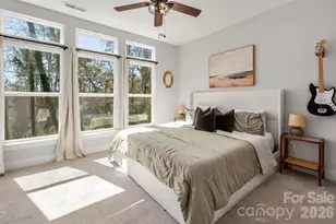 566 W End Dr, Charlotte, NC 28208 - Photo 13