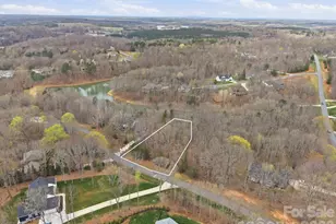 130 Harborgate Dr, Statesville, NC 28625 - Photo 1